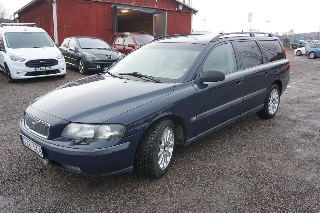 Volvo V70 2.4 T 200 hk 
