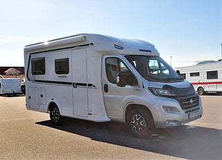 Weinsberg R58 CaraLoft 600 MF Franskbädd 645 cm lång endast 967 mil