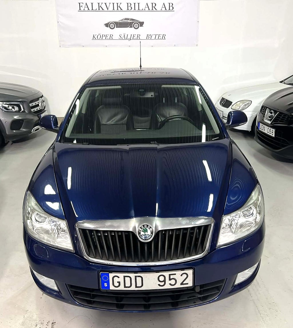 Skoda Octavia 1.6 TDI Elegance Euro 5, Automat , Nyservad, Drag