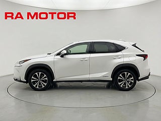 SUV Lexus NX 3 av 27