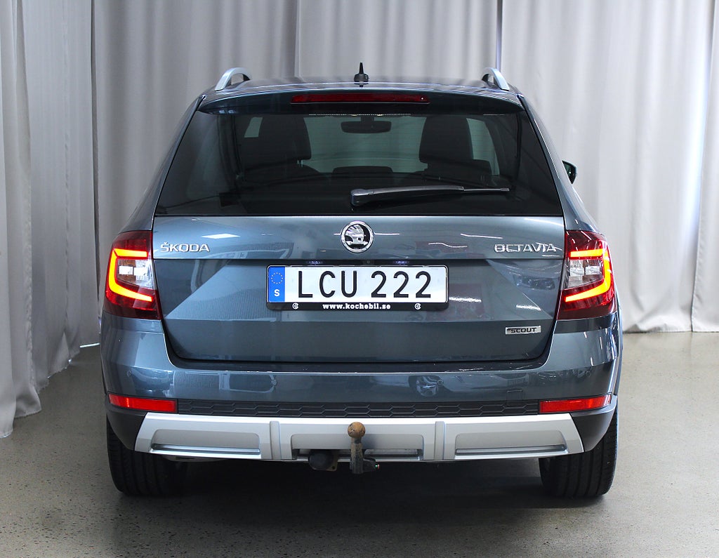 Skoda Octavia Scout 2.0 TDI 4x4 Premium Drag, Navi, S&V-hjul 3,99%