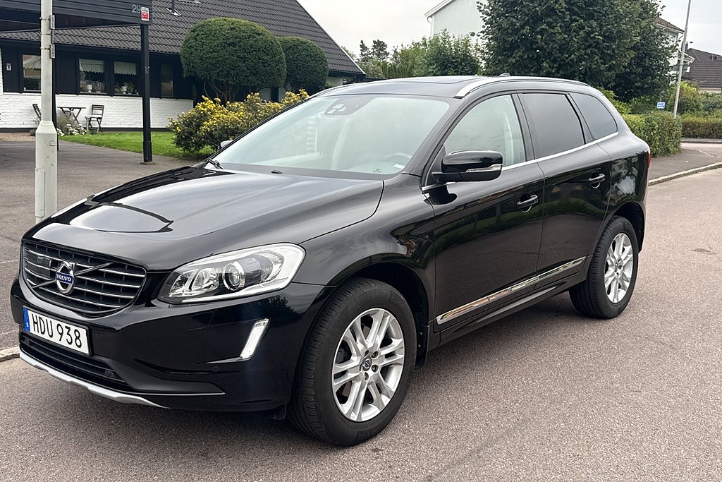 Volvo XC60 D4  Summum Polestar-optimering Drag Pano Läder Nav Värm