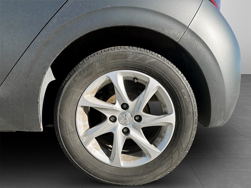 Bild på Peugeot 208 Active Style 1.2 PT 82hk KAMPANJRÄNTA 3,99%