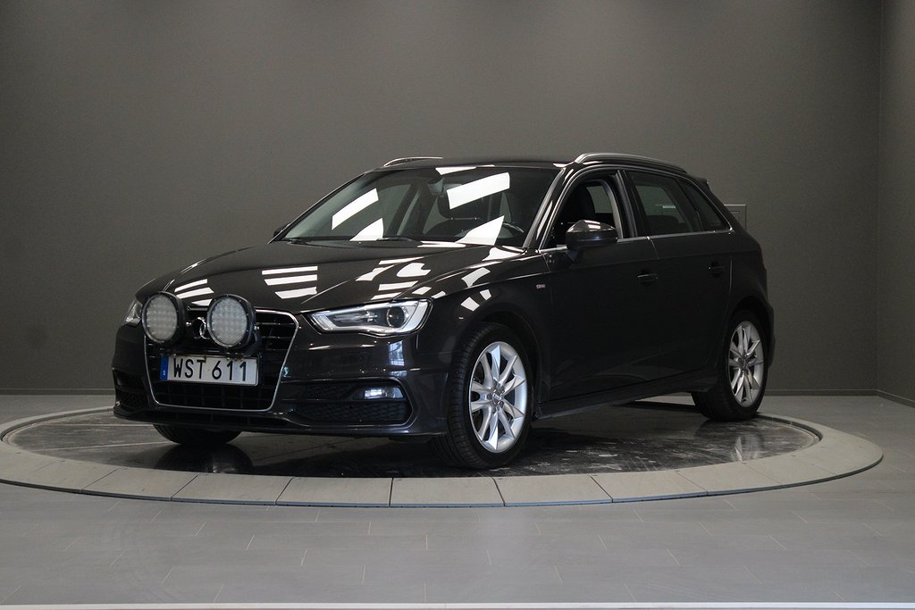 Audi A3 Sportback 1.6 TDI Quattro/ S-Line Exteriörpaket