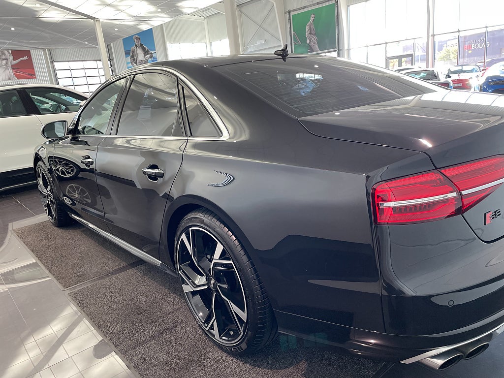 Audi S8 2015 - miniatyr 8