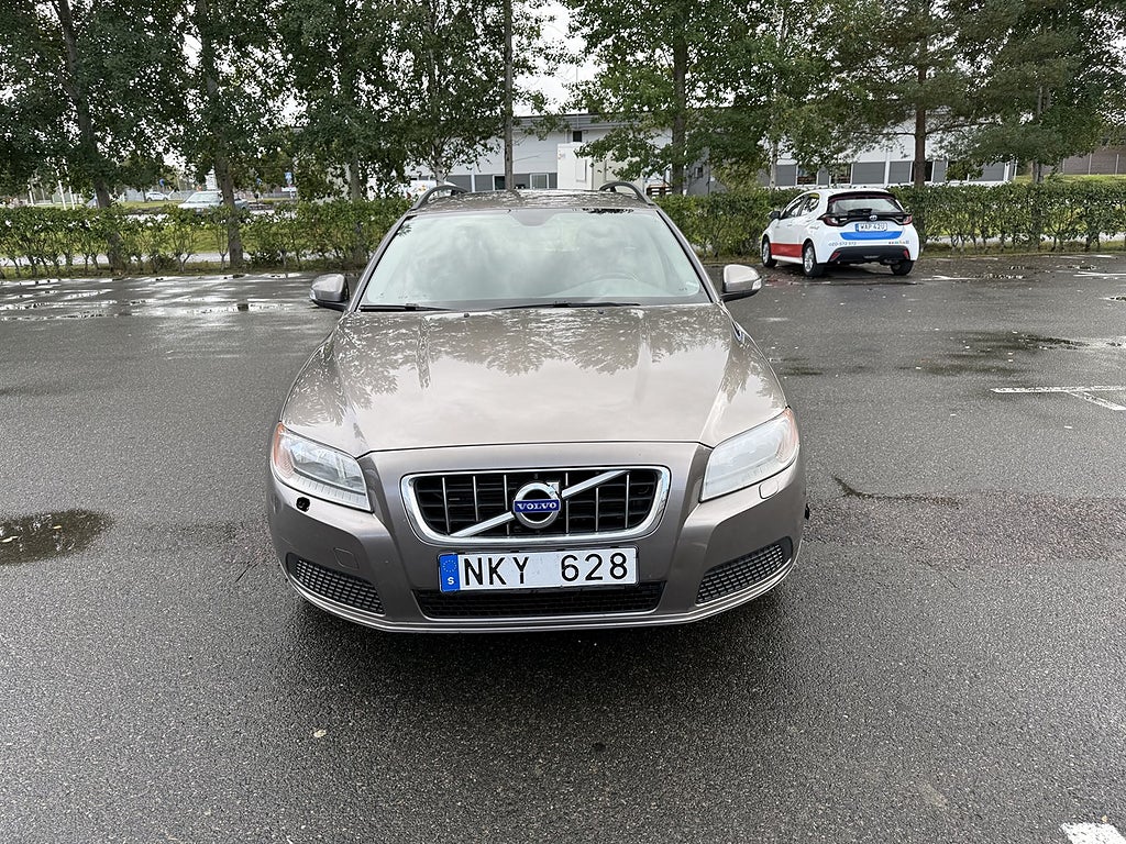 Volvo V70 2.0F Powershift, 145hk Kinetic
