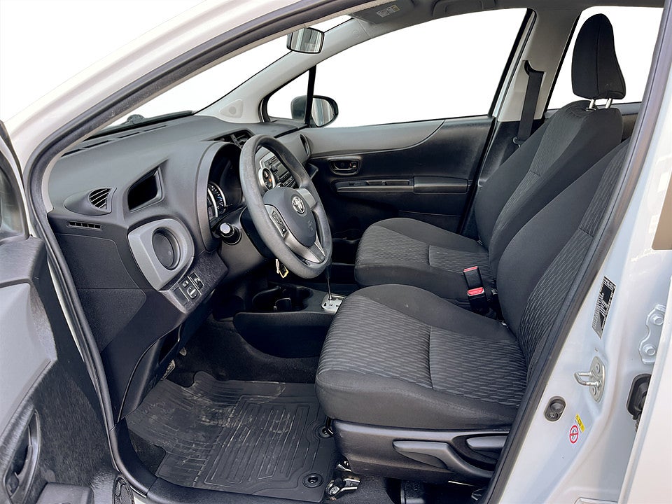 Bild på Toyota Yaris Hybrid Life e-CVT 101hk Aut KAMPANJRÄNTA 3,99%