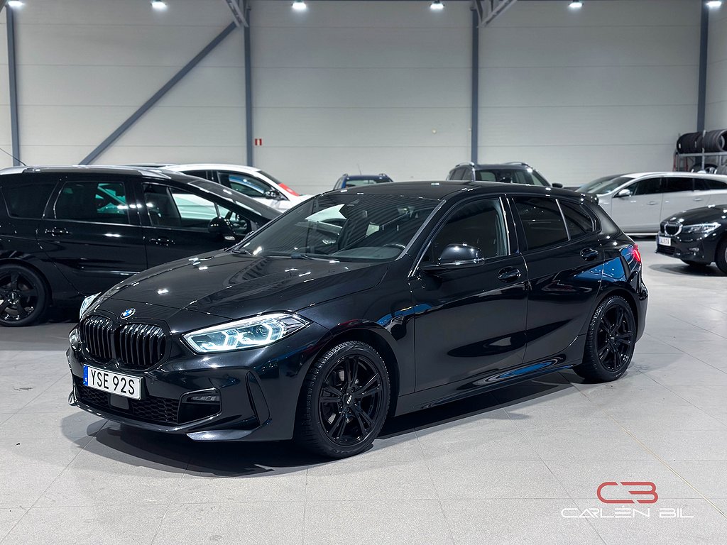 BMW 118I M Sport Shadowline Rattvärme Parkeringssensorer