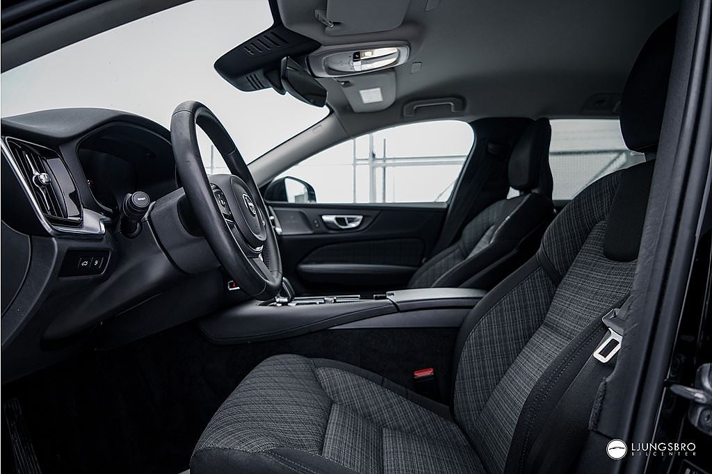 Volvo V60 Recharge T6 AWD 350hk