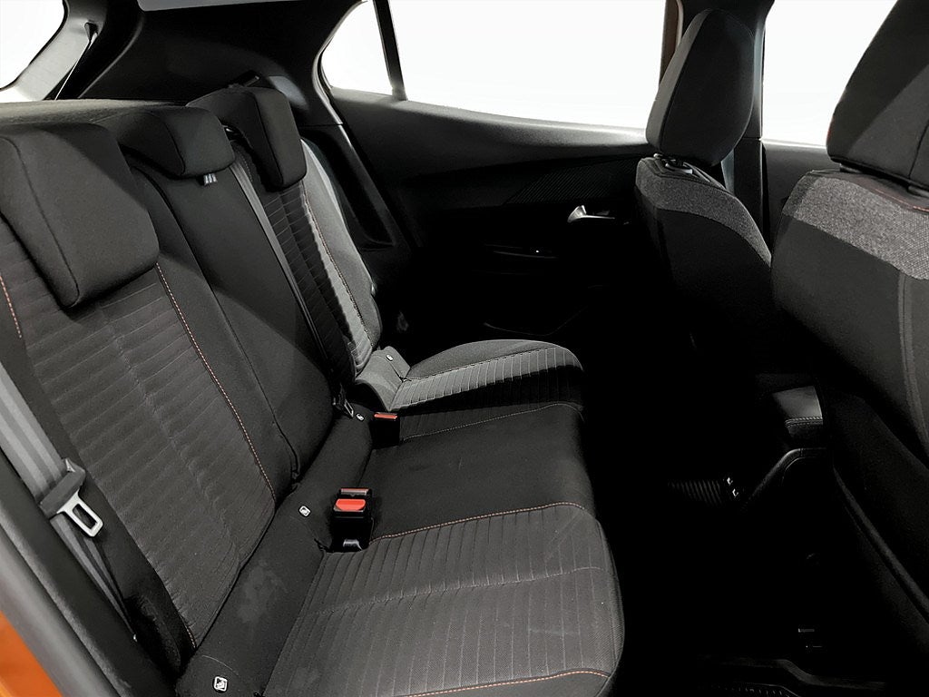 Bild på Peugeot 2008 Active Pack 1.2 PT 130hk Aut - CARPLAY, FARTHÅLLARE