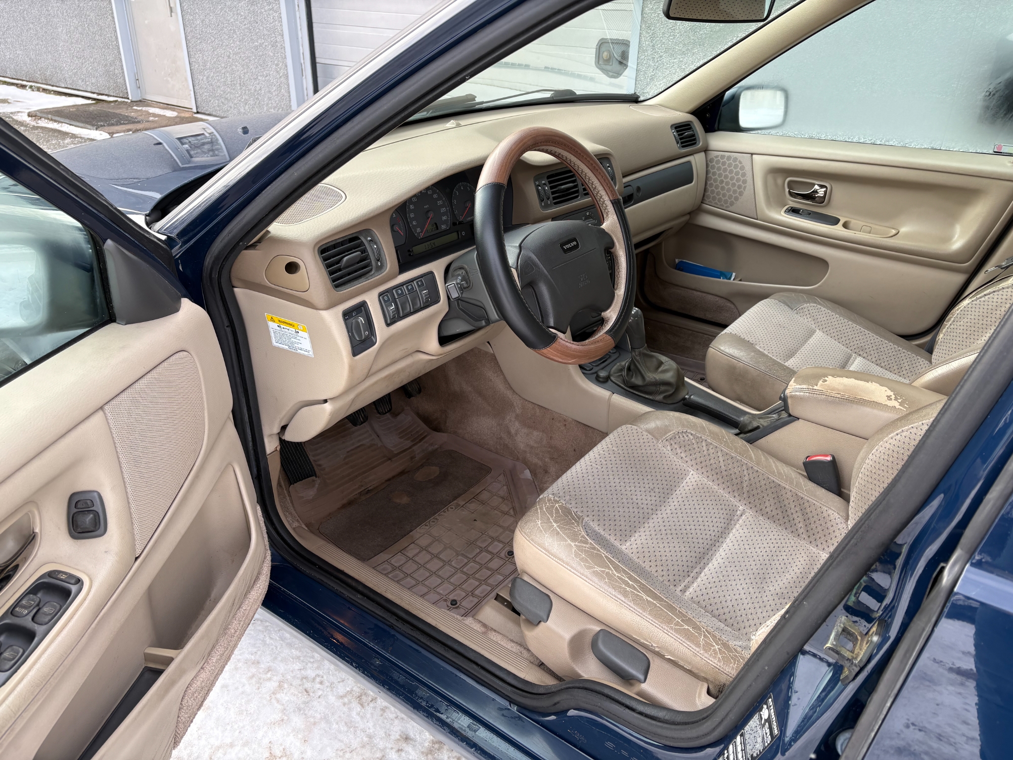 Volvo S70 2.0 10V SE 1999, bild 7/32