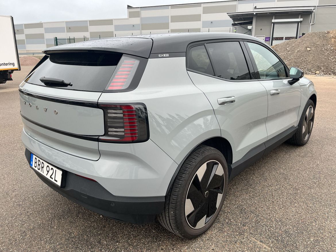 Volvo EX30 2024, kuva 5/10