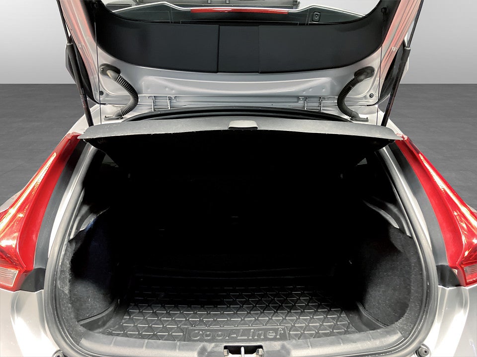 Bild på Volvo V40 Kinetic D2 120hk Aut DRAG VÄRMARE