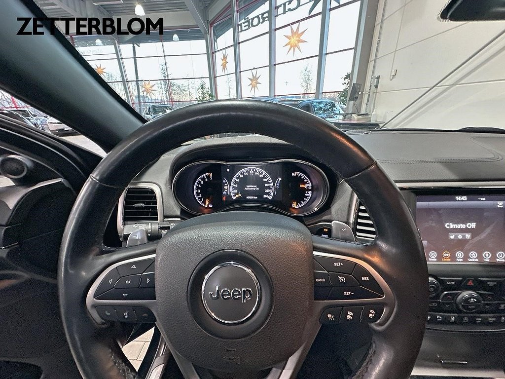 SUV Jeep Grand Cherokee 11 av 17
