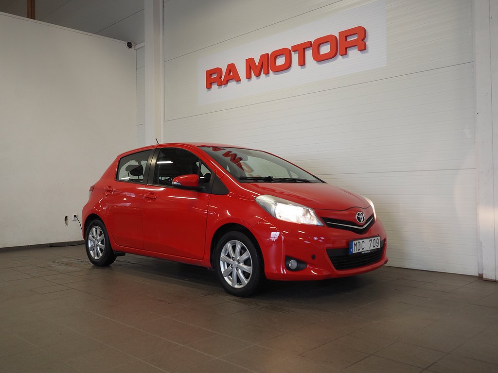 Toyota Yaris Dual VVT-i Multidrive S Active M-Värm B-Kam 2011