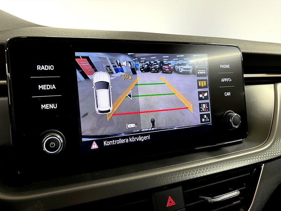 Bild på Skoda Kamiq Adventure Edition Style 1.0 TSI 110hk Aut DRAG V-HJUL