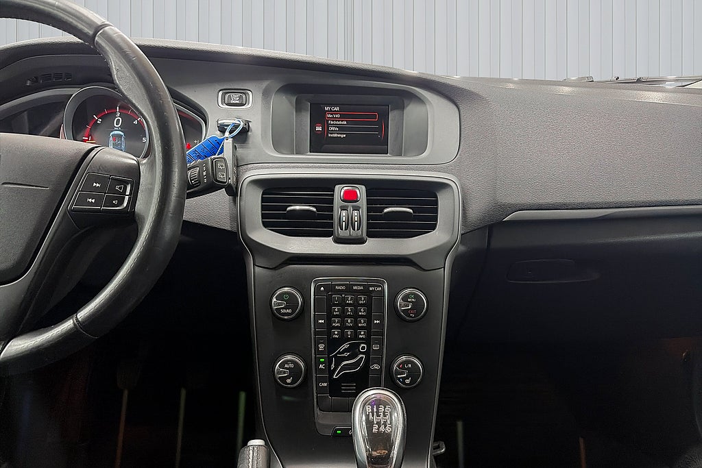 Volvo V40 2013