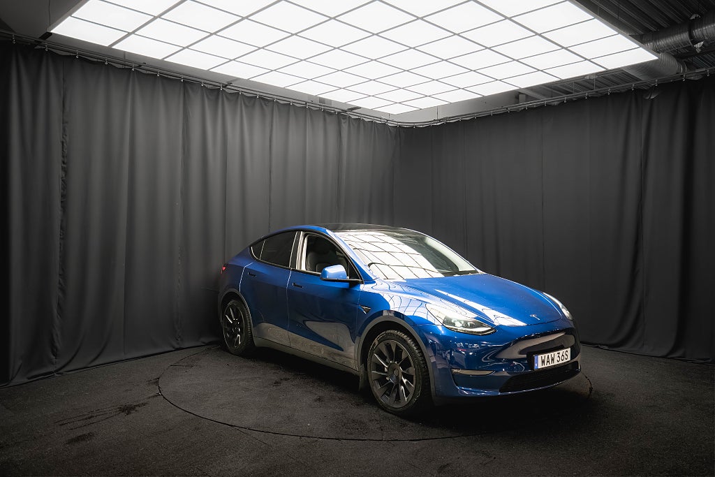 Tesla Model Y Long Range AWD 20'' DRAG PANO LÄDER 92.5%SoH 1-ÄGARE