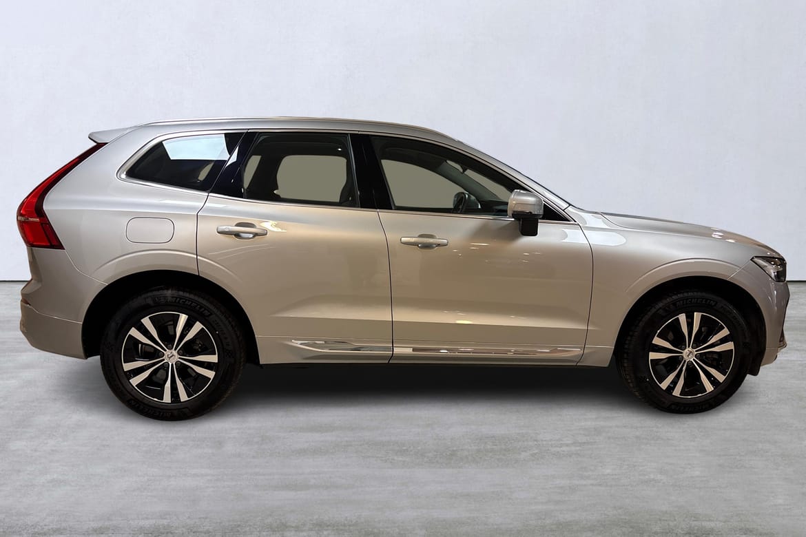 Volvo XC60 T6 Core Edition 2025, bild 3/10