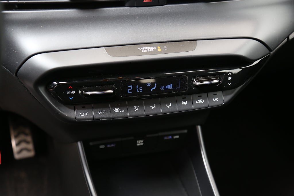 Hyundai Bayon 1,2 MPi 84hk Essential Kamera CarPlay