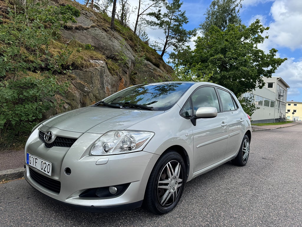 Toyota Auris 5-dörrar 2.0 D-4D Euro 5  0%Ränta