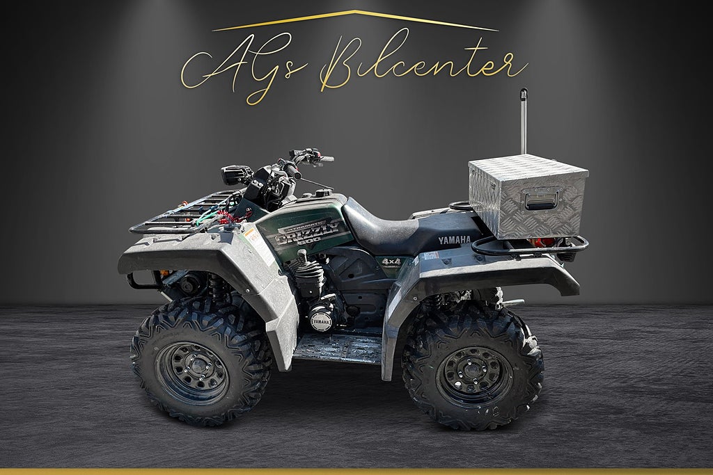 Yamaha Grizzly 600 med tillbehör och kärra 