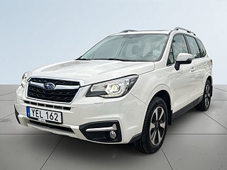 Subaru Forester 2.0 4WD Sov-däck/Drag/Kamera/Pano/Skinn/Kedja/P-sens