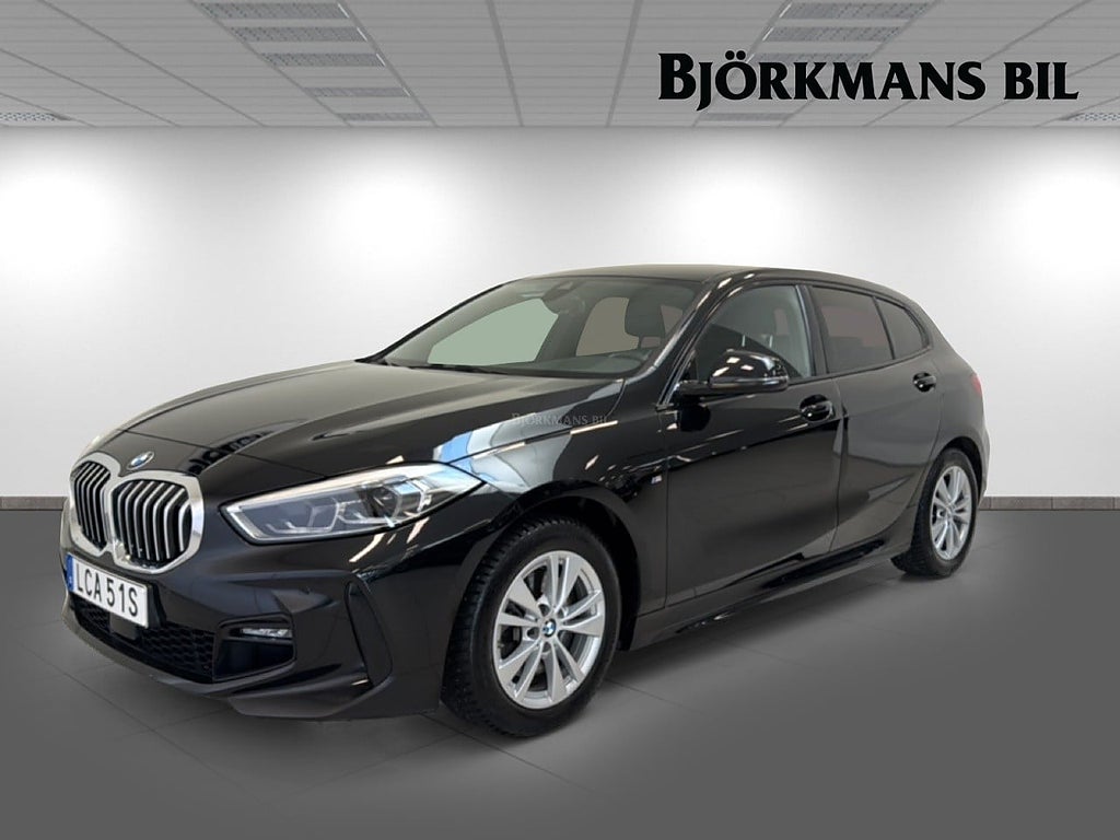 BMW 118 M-SPORT COCKPIT RATTVÄRME 136HK INKL VINTERHJUL AUTOMAT