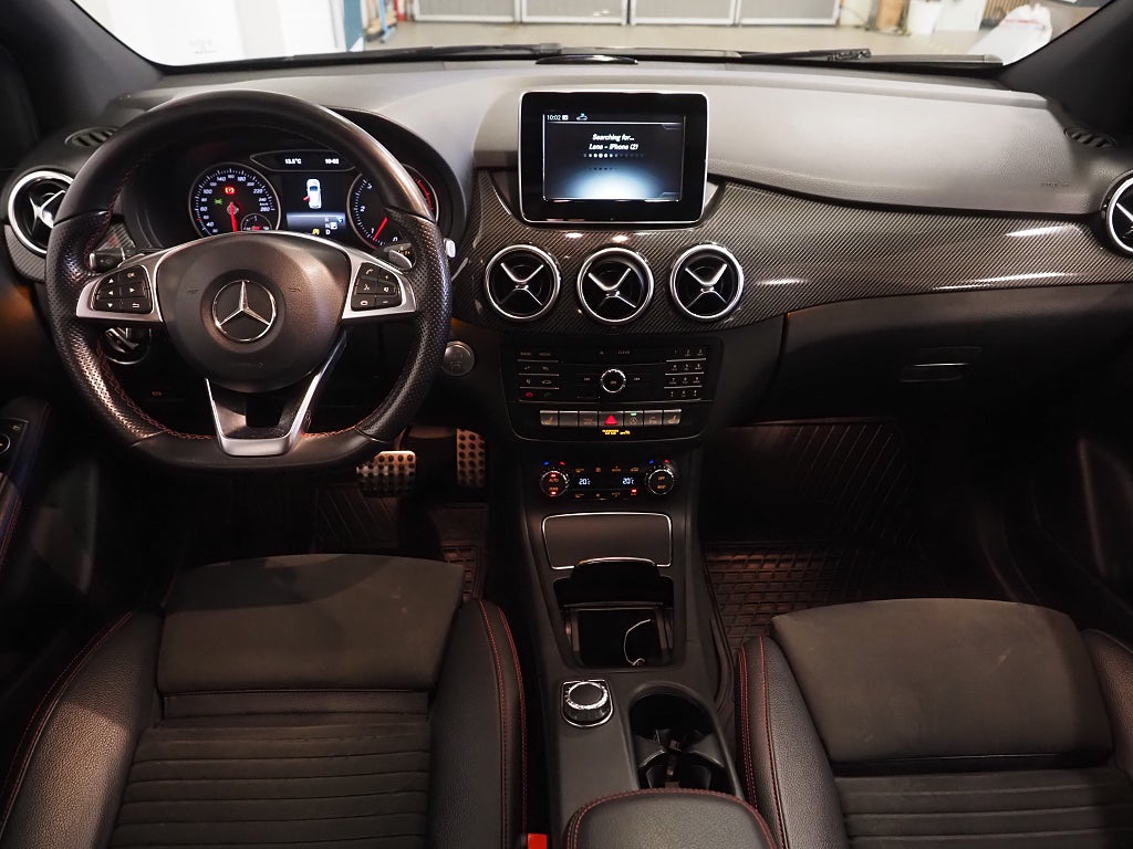 Mercedes-Benz B 200 d 4MATIC 7G-DCT AMG Pano Drag Kamera 2018