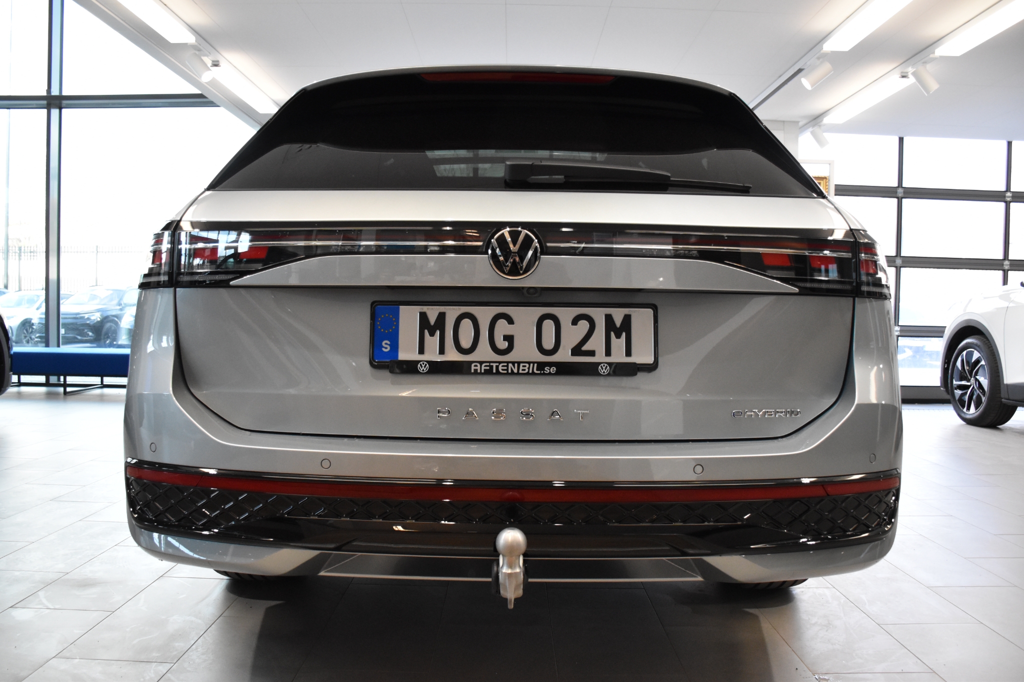 Volkswagen Passat eHybrid 272hk R-Line 2026, bild 7/51