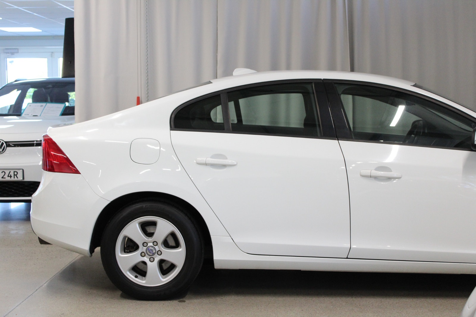Volvo S60 T3 150HK, S&V-hjul, Kamrem bytt, Nyservad 2012 - miniatyr 6