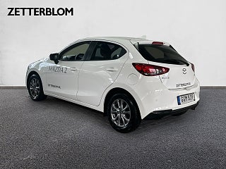 Halvkombi Mazda 2 3 av 15