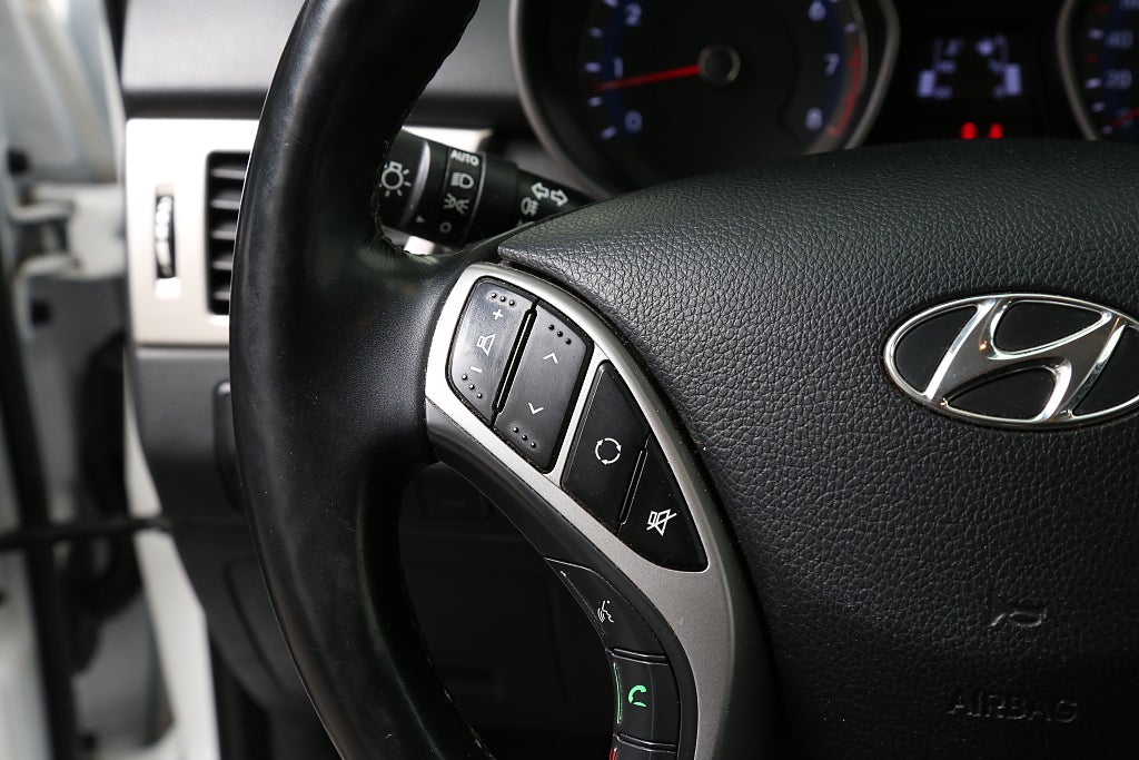 Hyundai i30 1,6 GDI 135hk Comfort Kombi 1ägare Dragkrok 2017