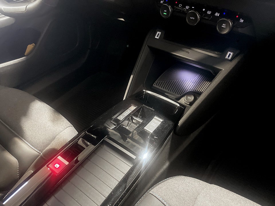 Bild på Citroën C4 Shine 1.2 PT 130hk Aut B-KAMERA CARPLAY