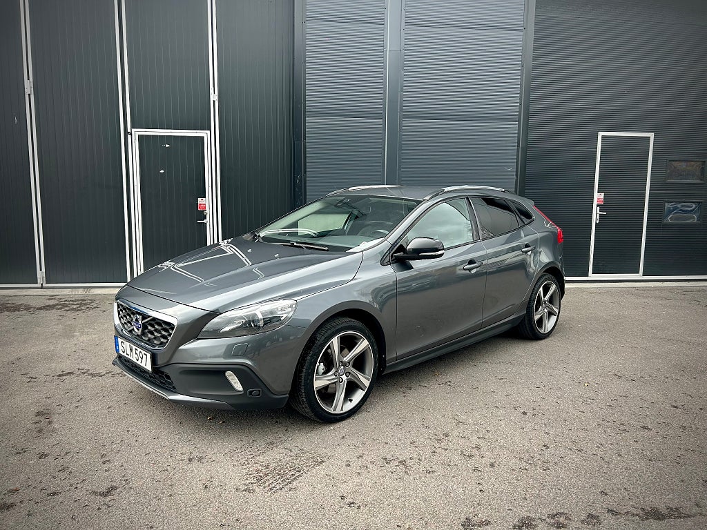 Volvo V40 Cross Country D2 Momentum Värmare Drag R-design
