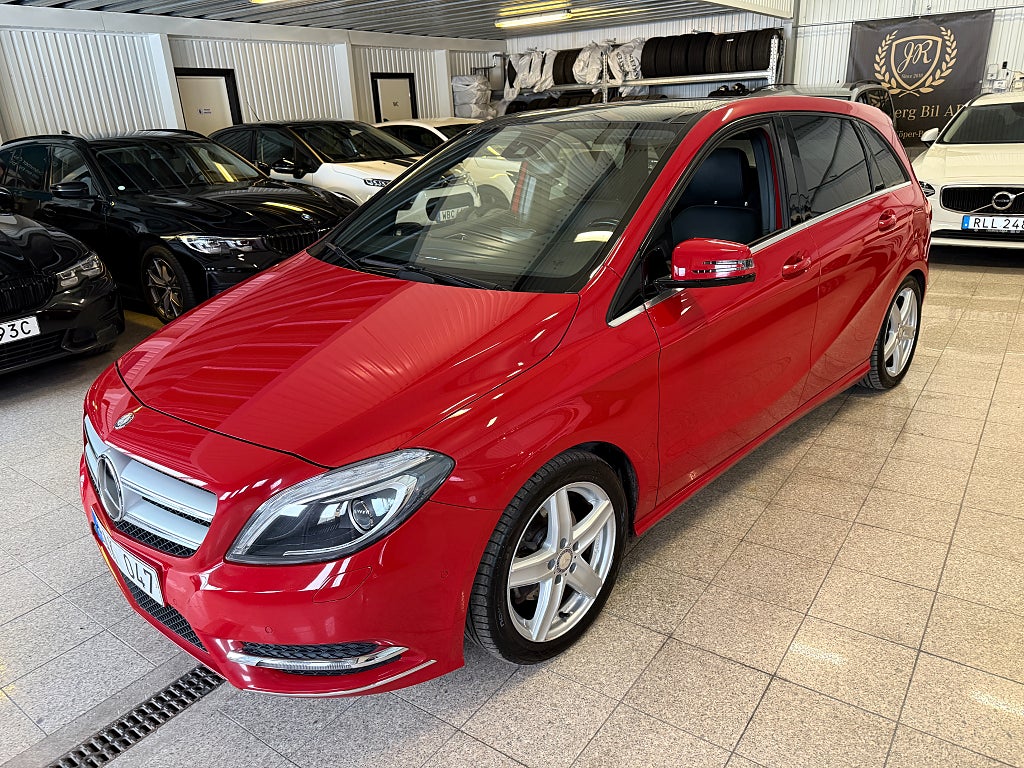 Mercedes-Benz B 180 CDI Sport Panorama Skinn Navi H/K Kamera
