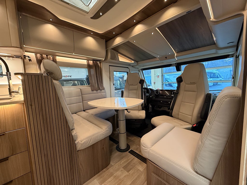 Kabe Imperial 790 LQB *Hydruliska stödben*Förbränningstoa