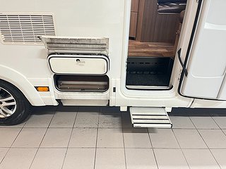 Husbil-integrerad Kabe TM I 910 T 9 av 29