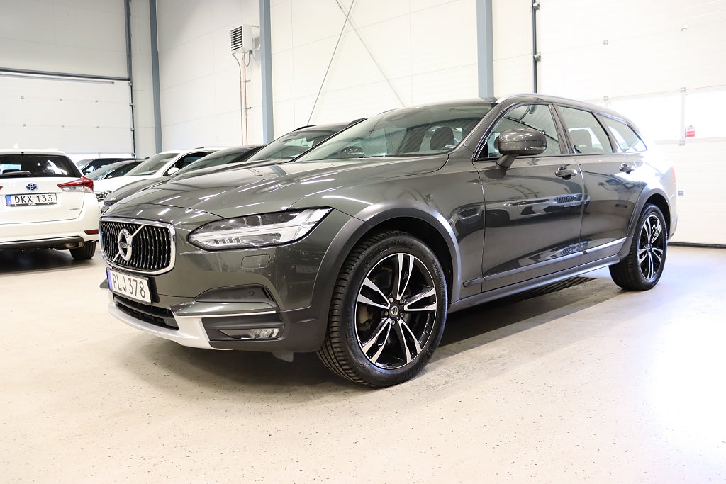 Volvo V90 Cross Country D4 AWD Inscription Drag Blis 1-Ägare Kamrem bytt 190hk