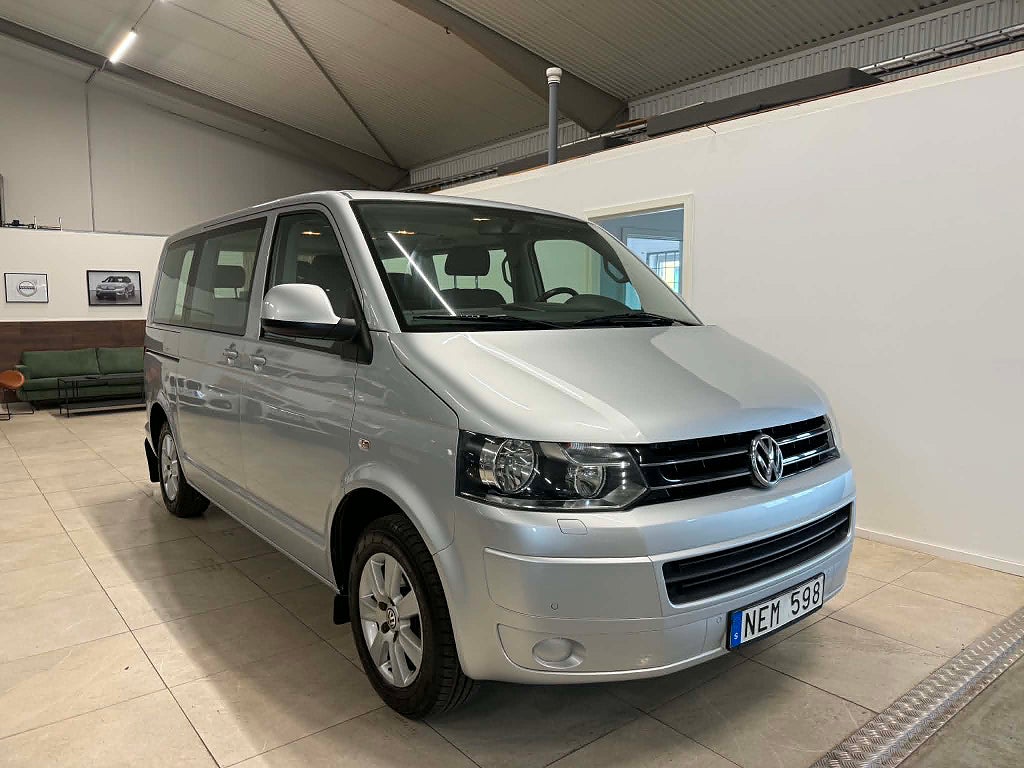 Volkswagen Multivan 2.0 TSI Fullservad Säng Bord 7-sits Drag Euro 5