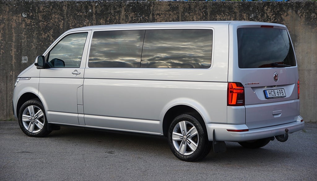 Volkswagen Caravelle 2.0 TDI 199hk DSG 9-Sits LED Navi Kamera CarPlay Drag