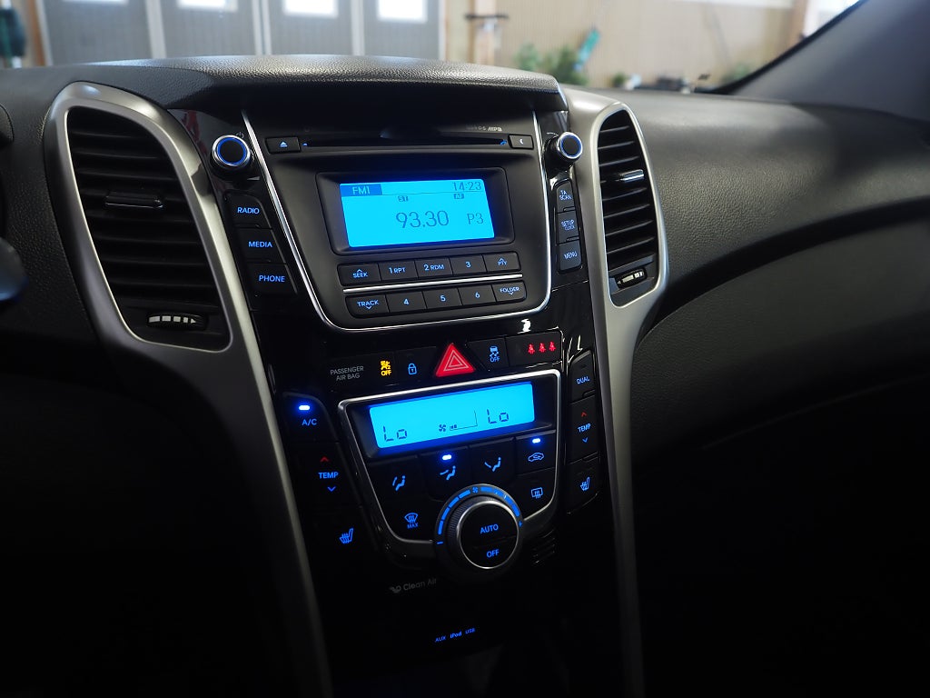 Hyundai i30 Kombi 1.6 GDI 135hk Aut Business Dragkrok Motorvärmare 2014