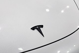 Sedan Tesla Model 3 12 av 27