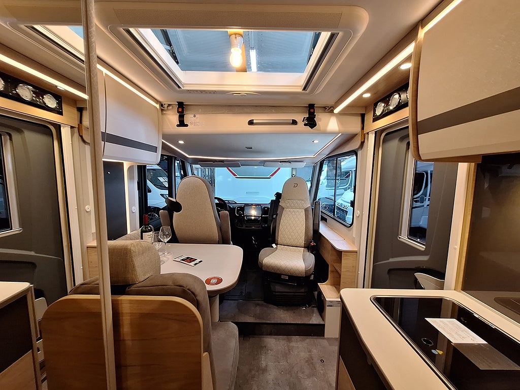 Dethleffs Globebus I6 Active Långbädd, Automat, Solcell, Vinter Komfort Pa