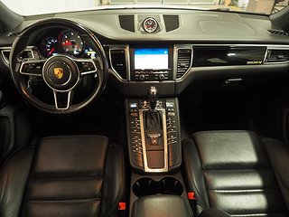 SUV Porsche Macan 11 av 25