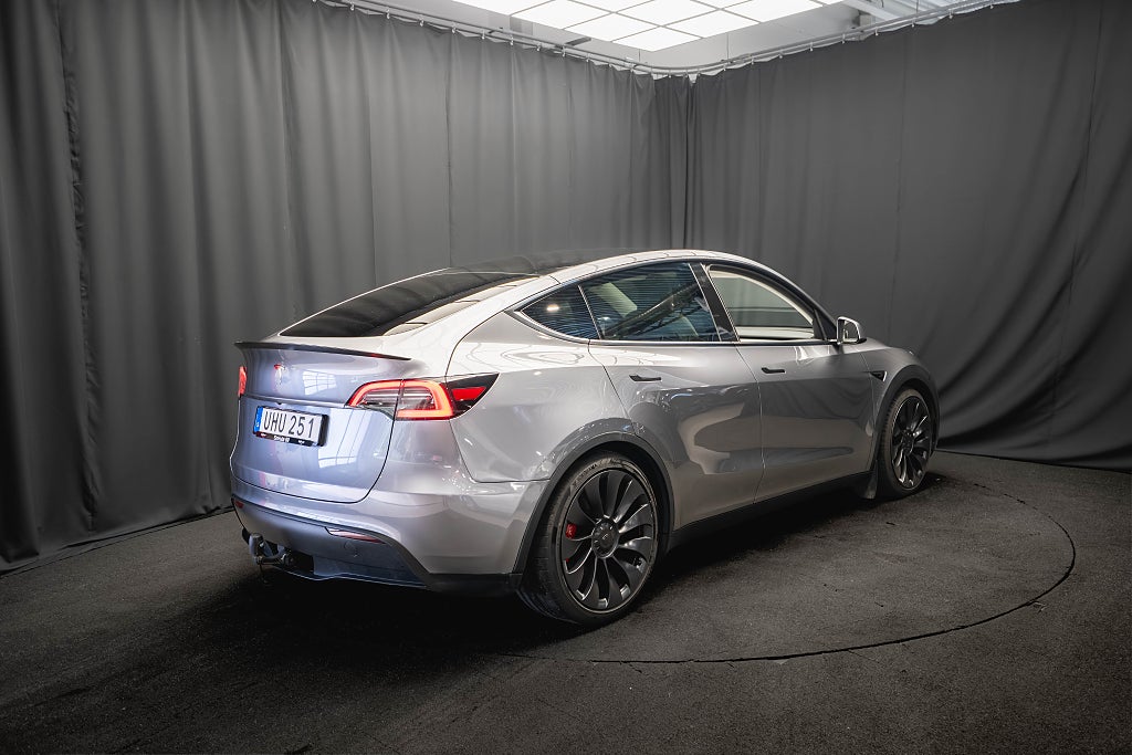 Tesla Model Y Performance DRAG QUICKSILVER LJUS-INREDNING 21'' MOMS