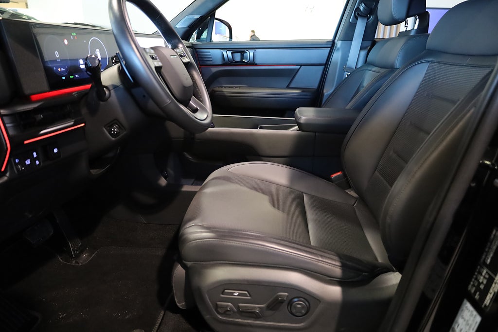 Hyundai Santa Fe PHEV Calligraphy 4WD Navi 360° Head-up Leasbar Läder 2025