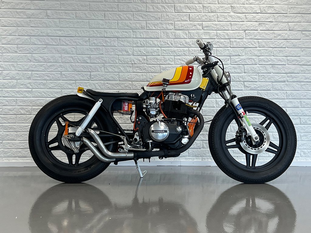 Honda CB400NB Caféracer / Bobber CB400NB Utställningshoj 