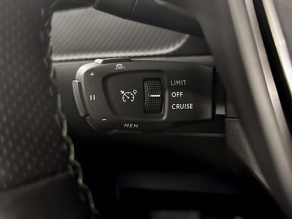 Bild på Peugeot E-208 GT 50kWh 136hk Aut NAV B-KAMERA CARPLAY