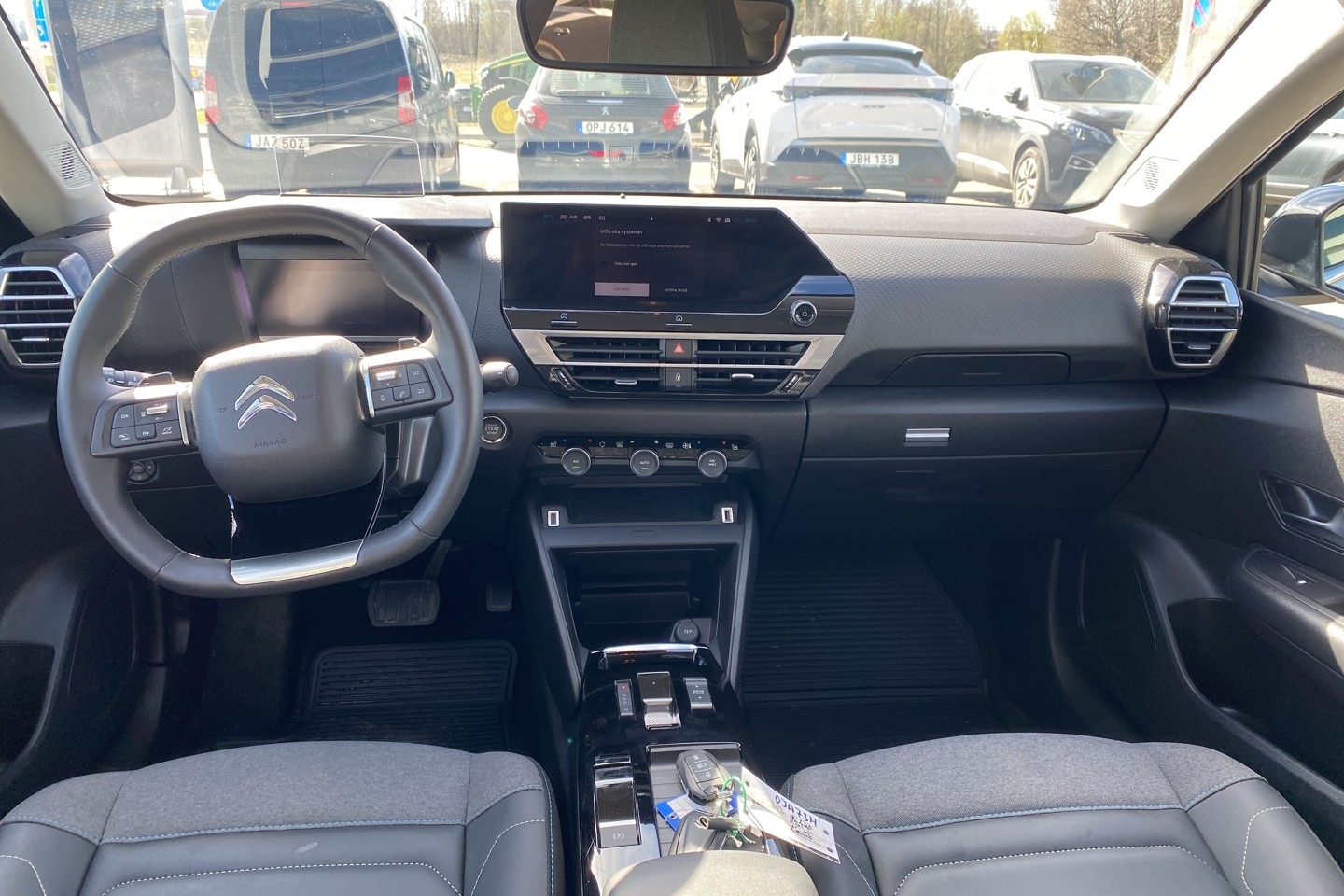 Citroen C4 Shine PureTech 130 HK Automat 2024, kuva 6/36
